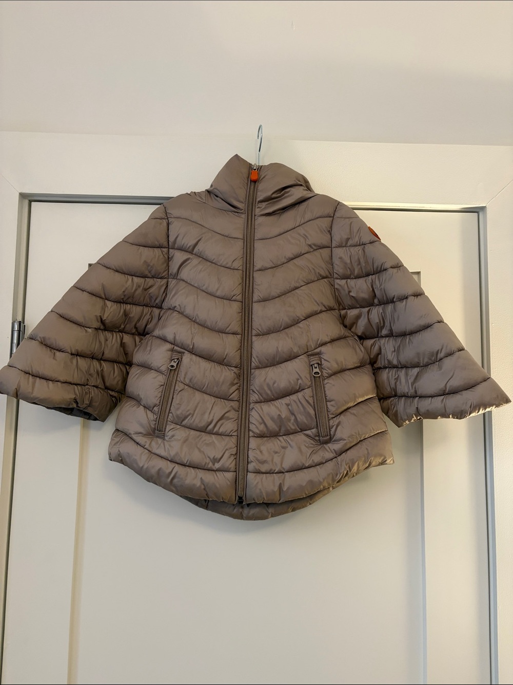 SAVE THE DUCK girls size 10 3/4 sleeve cropped Puffer Jacket in Taupe